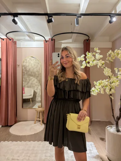 Ruffle off shoulder jurkje - bruin